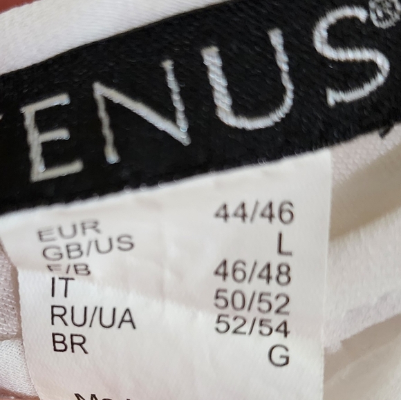 Womens white blouse - Picture 2 of 2